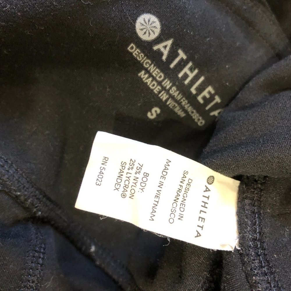 Athleta Elation Capri Tights - Picture 4 of 6